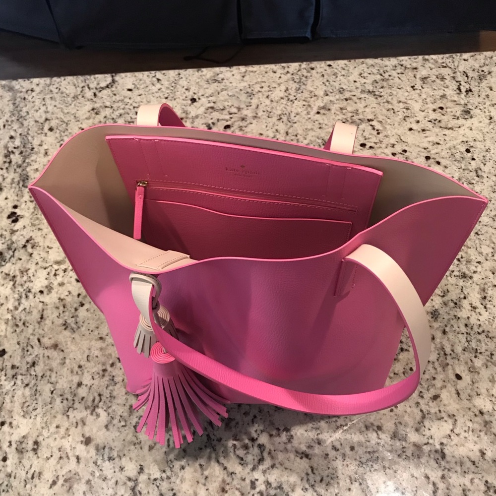 Kate Spade Tote ♠️ - Picture 2 of 8